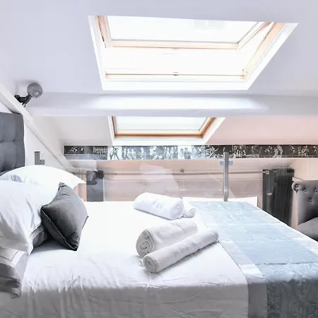 Duplex Design & Moderne En Plein Coeur De Paris